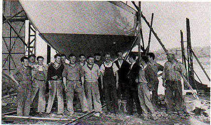 Vue historique du chantier Costantini au bord de l’eau